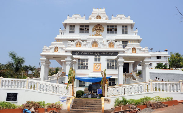 Shri Navaneeta Krishna Temple Channapatna Karnataka